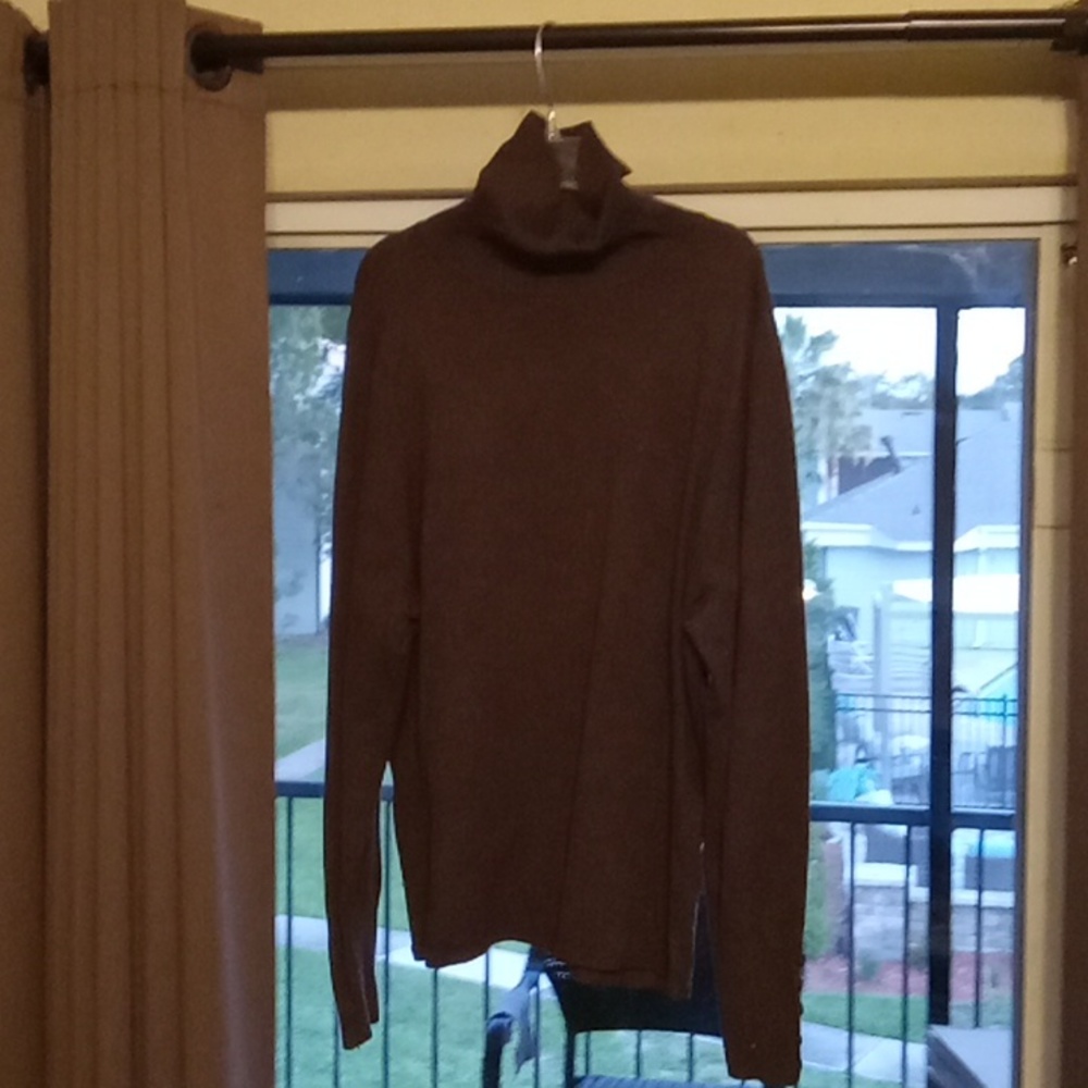 Turtle neck sweater